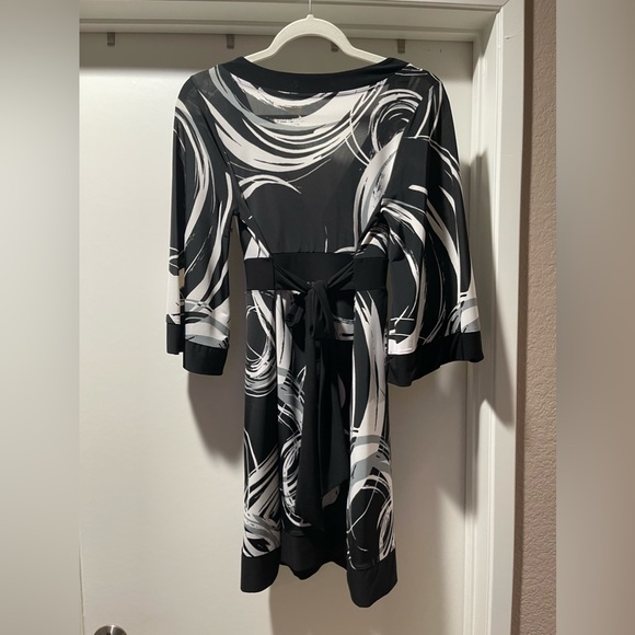 Forever 21 - Dress - Picture 2 of 3